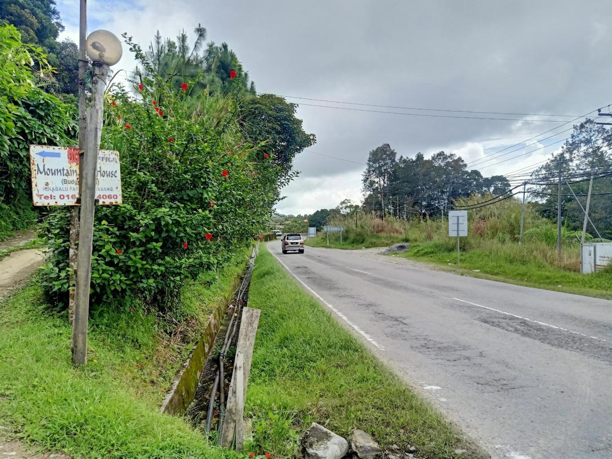 Oyo Home 90430 Mountain Resthouse Ranau Exterior photo